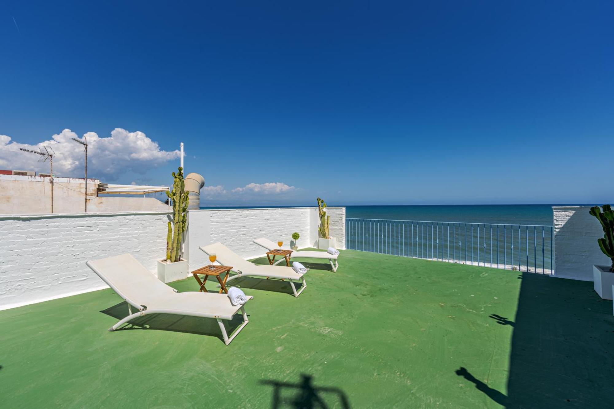 Carihuela - Beach & Sun Torremolinos Eksteriør bilde